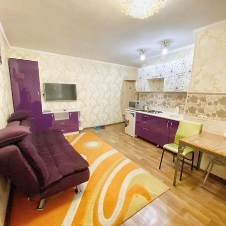 Apartments Ahmetova 4 21 Almaty Bagian luar foto